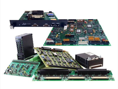 يقوم الشركاء الودودون بزيارة شركة DCS-MODULE